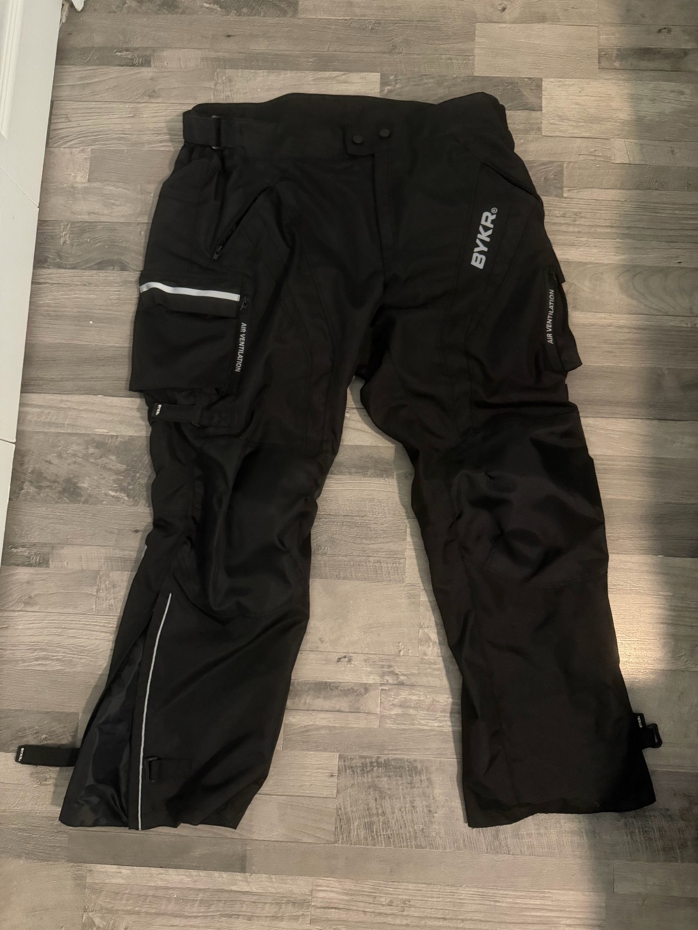 Armored Men’s Moto Cargo Pants–CE Knee/Hip Protection–Black Performance Riding